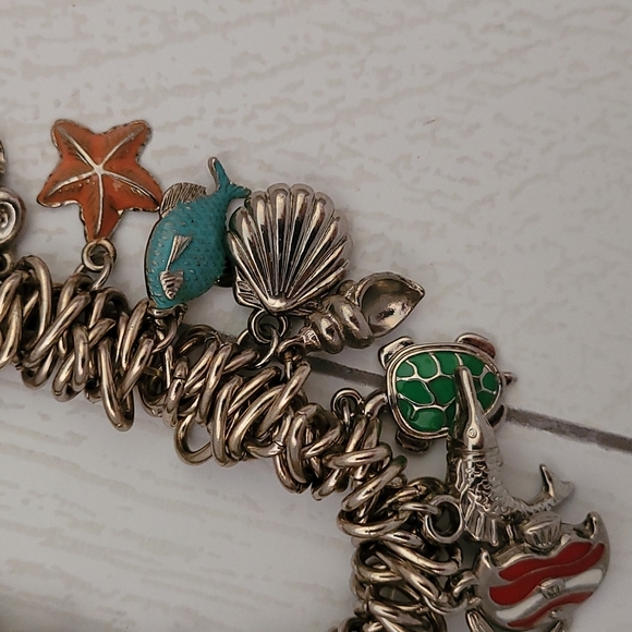 Beach/OceanThemed Chunky Silver Stretchy Charm Bracelet - Picture 3 of 4
